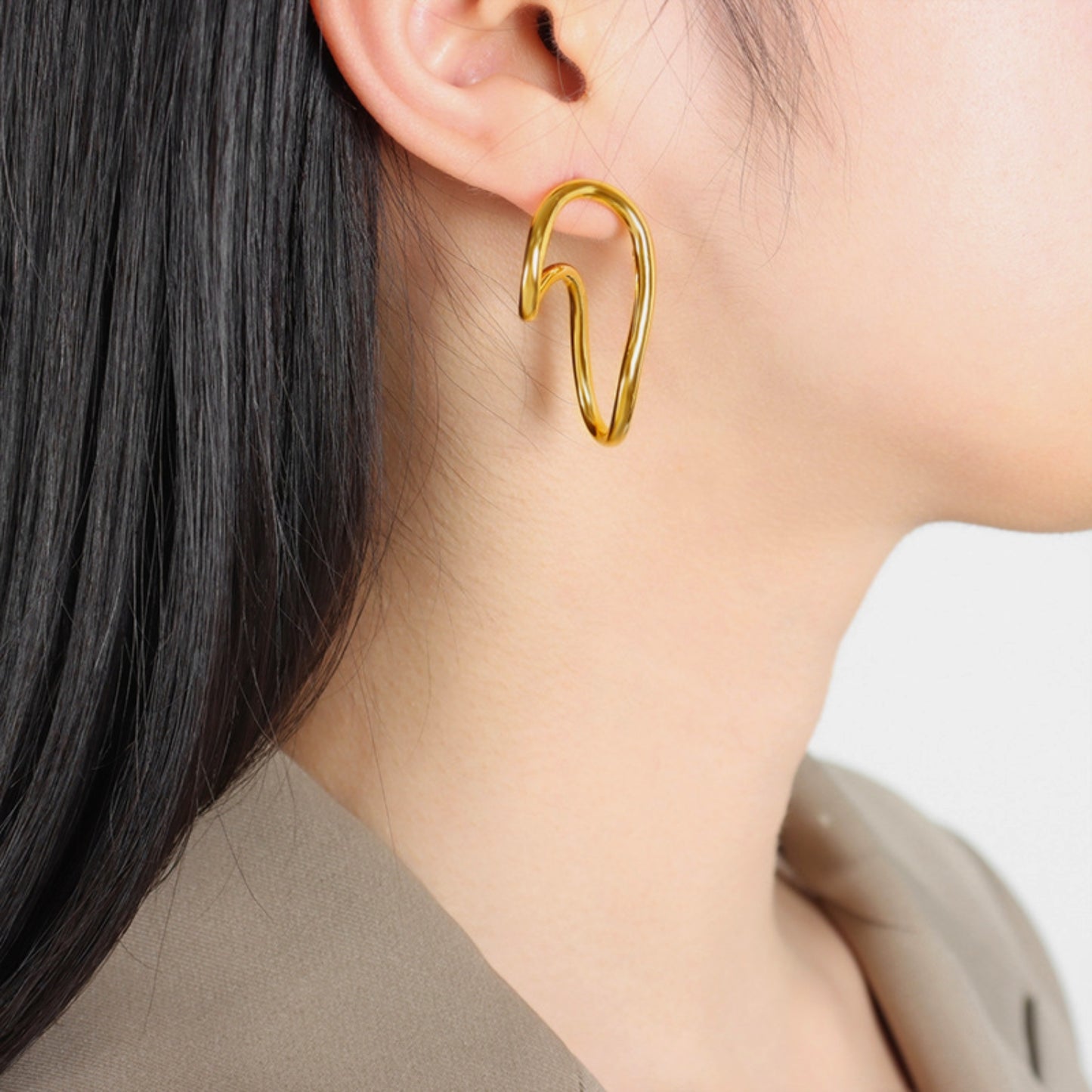 Perenni Earrings