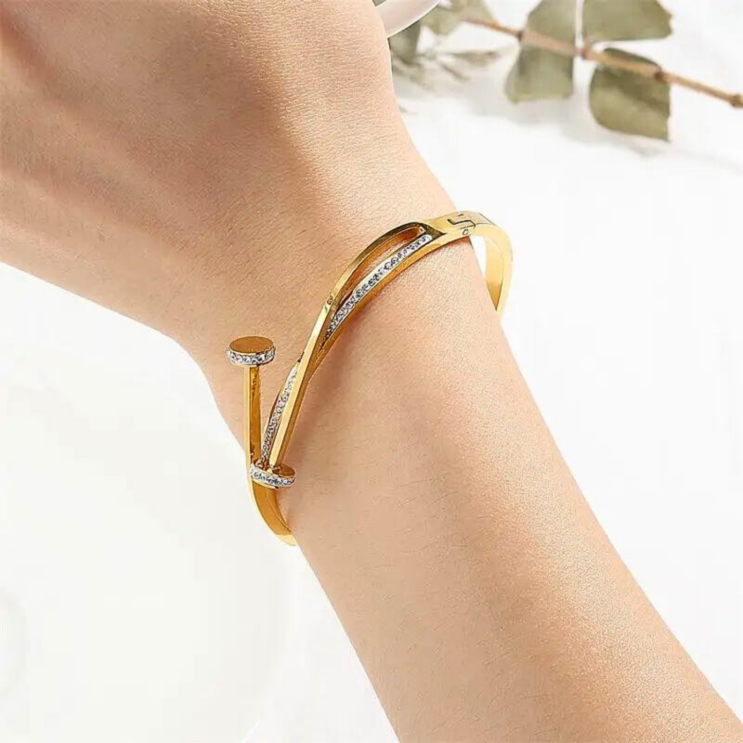 Grapnel Bracelet